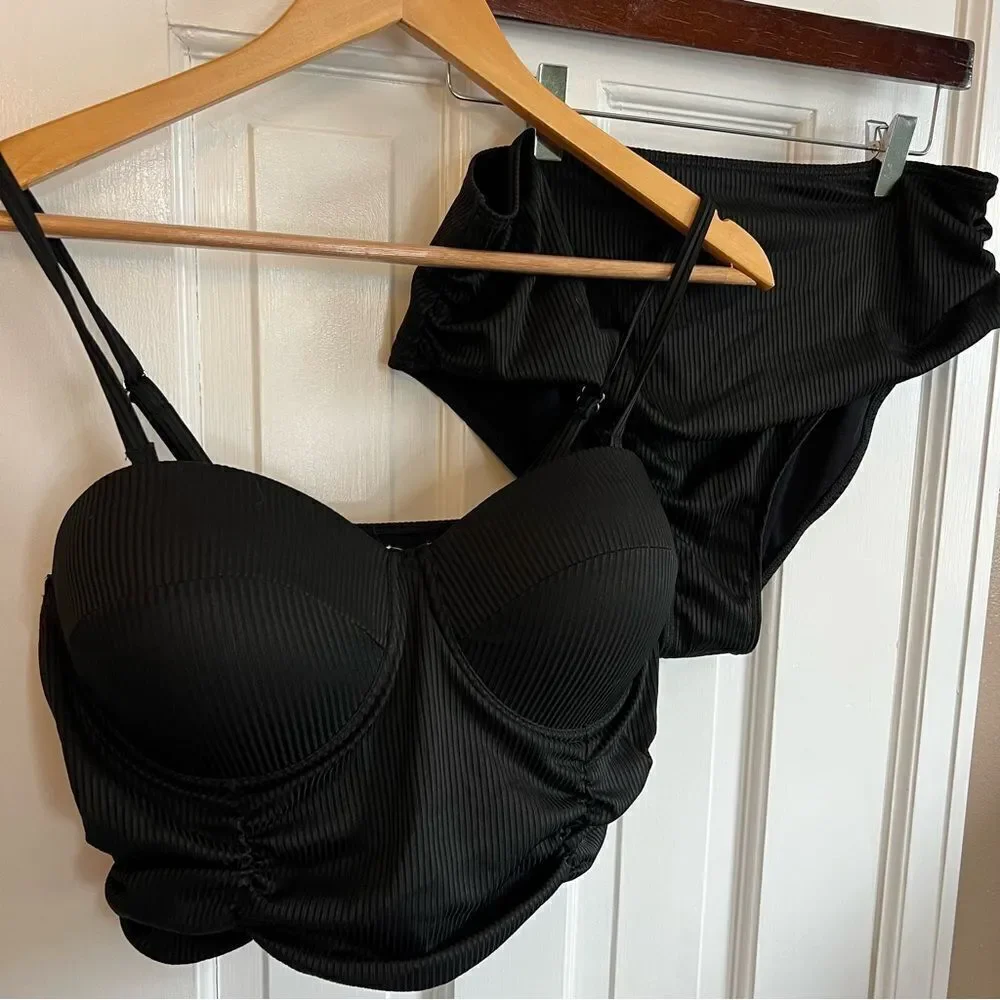 SHEIN Chic Black Two-Piece Push-up Swimsuit